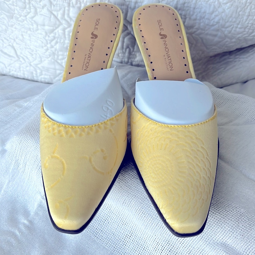 Rockport mules - new